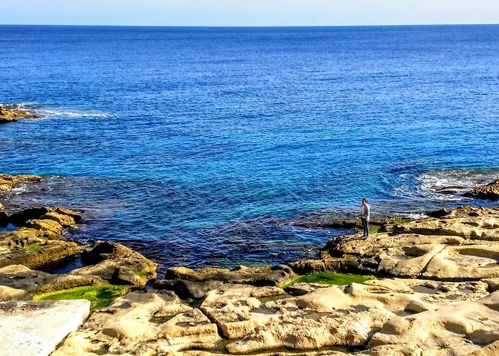 Charming With A Seaview Pensjonat Sliema