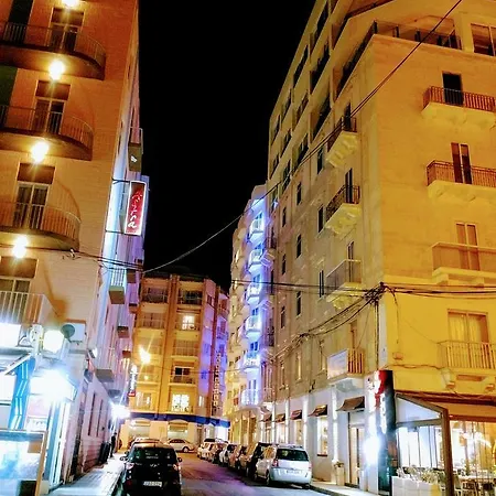 Charming With A Seaview * Sliema