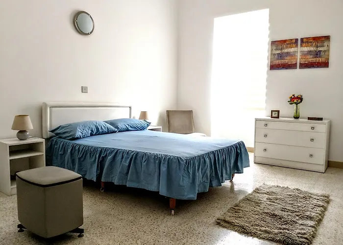 Charming With A Seaview Pensionat